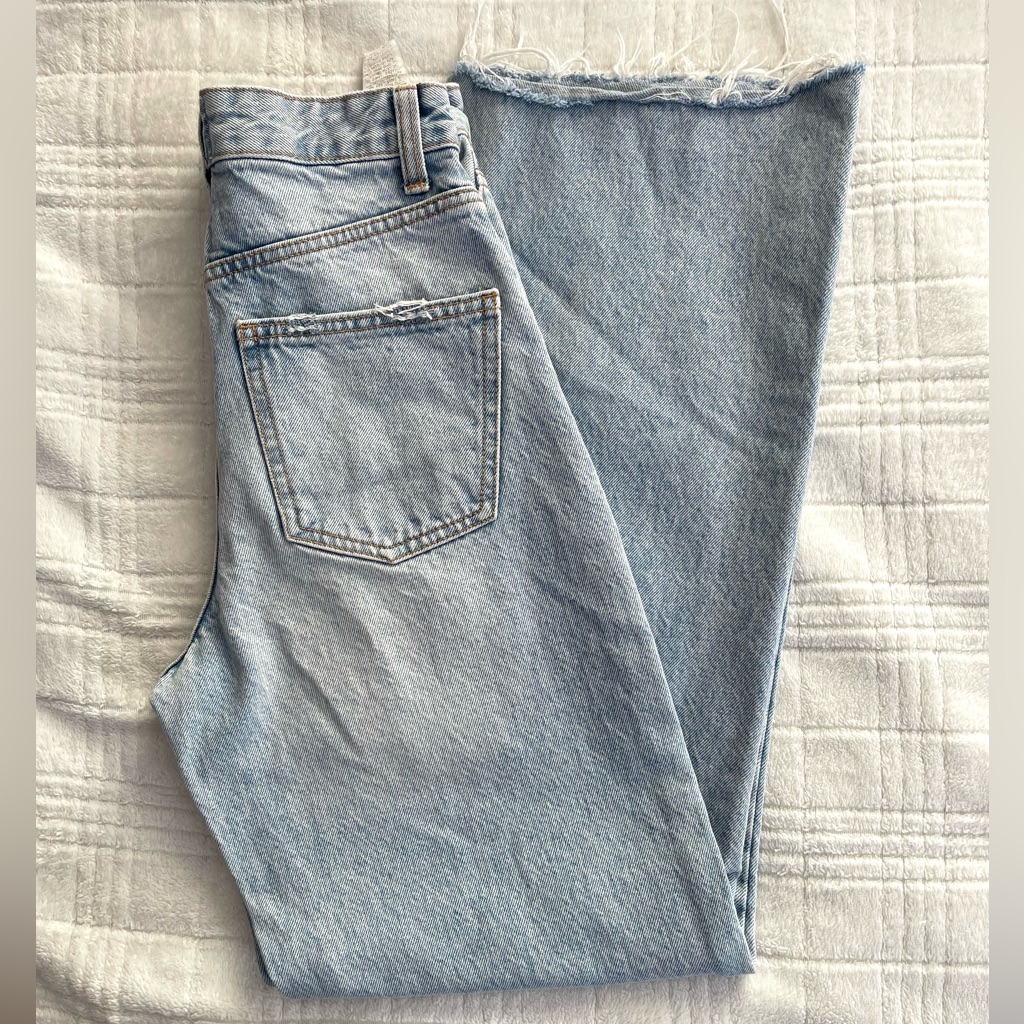 Zara Light Blue Straight Leg Women's Jeans